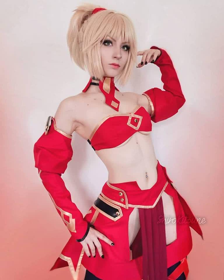 Fate/Apocrypha Aka no Saber Red Anime Cosplay Costumes