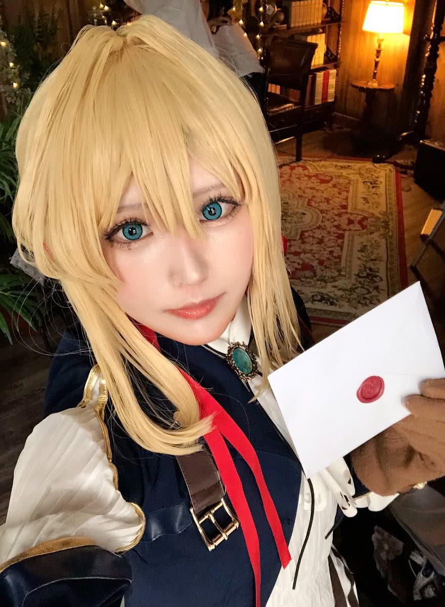 Anime Violet Evergarden Violet Evergarden Synthetic Short Blonde Cosplay Wigs