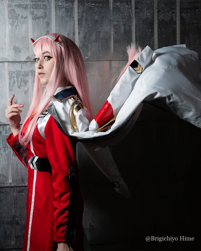 DARLING in the FRANXX Anime Cosplay Costumes 02 Zero Two Coat Uniform Cosplay Costume