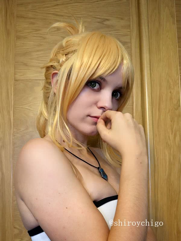 Fate/Grand Order Mordred Golden Ponytail Cosplay Wigs