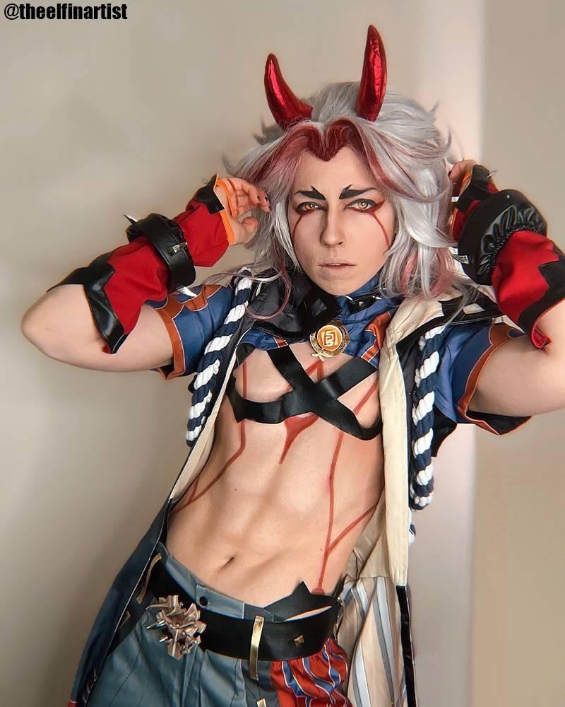 Genshin Impact Arataki Itto Grey Mixed Red Long Cosplay Wigs