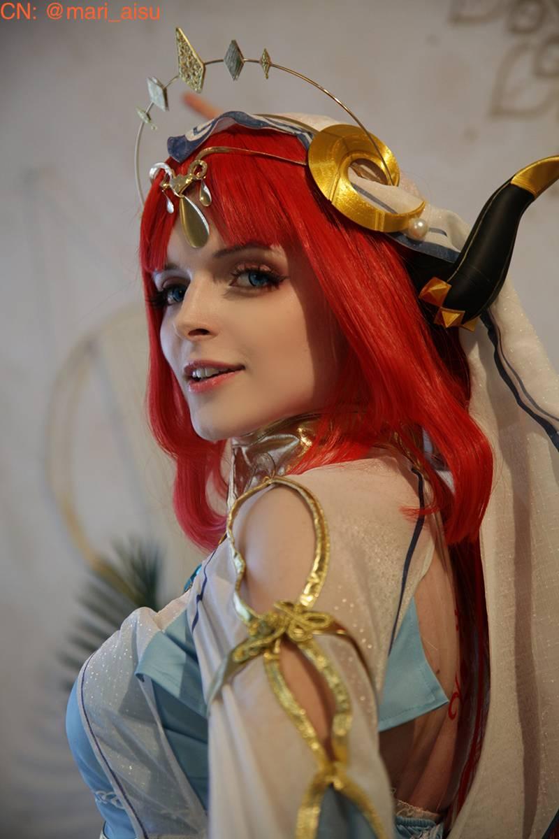 Game Genshin Impact Sumeru Nilou Red Cosplay Wigs