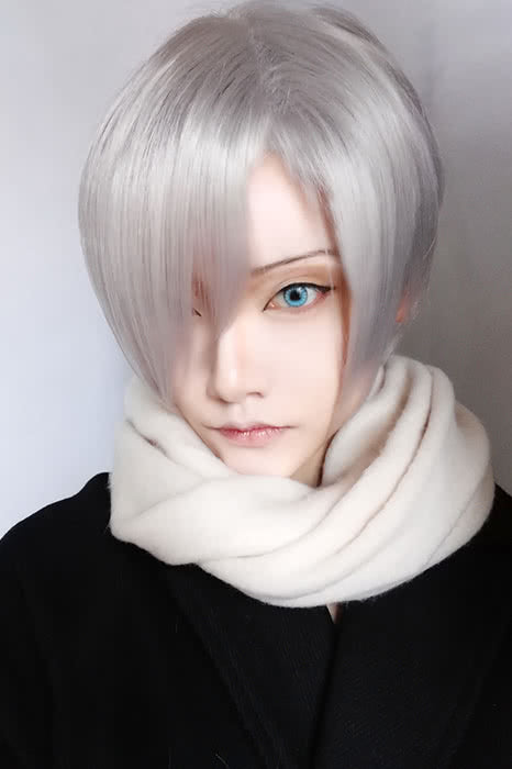 Yuri on Ice Victor Nikiforov Cosplay Wigs Men Short Light Gray Wigs